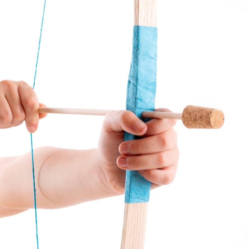 Sageata din Lemn "Kamelot" cu Vârf de Protecție din Plută (27 cm) - Imaginea 3