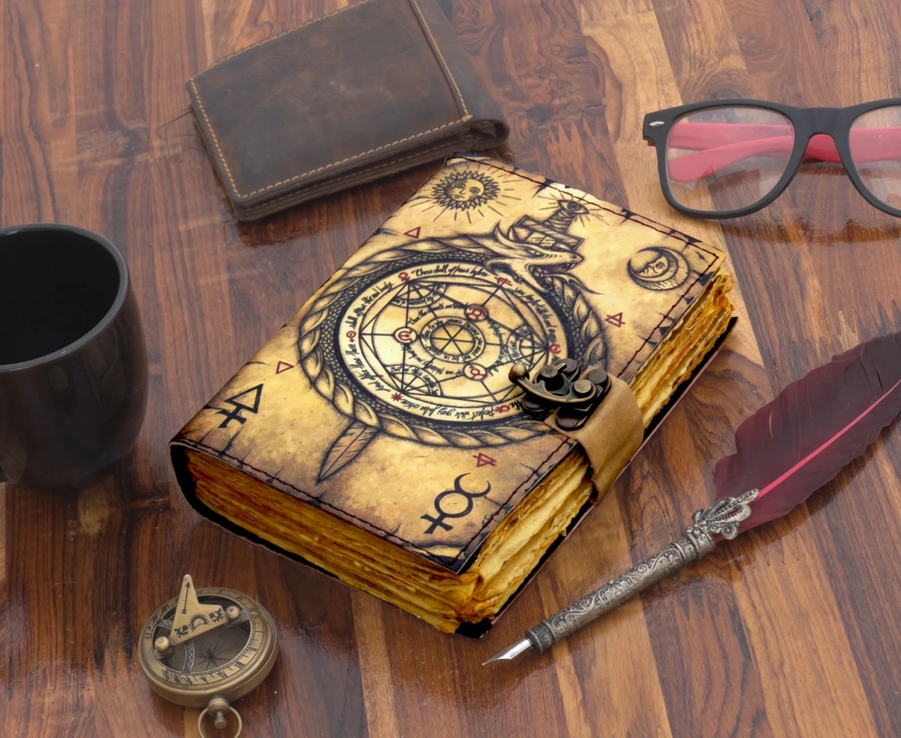 Jurnal Vintage din Piele Grimoire – Model Busolă Antică (Compass)